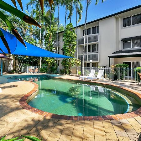 Cairns Reef Apartments & Motel Exterior foto